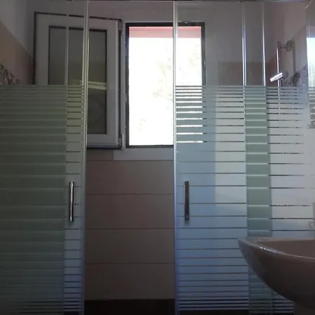 Victoria's Summer House ליקסורי